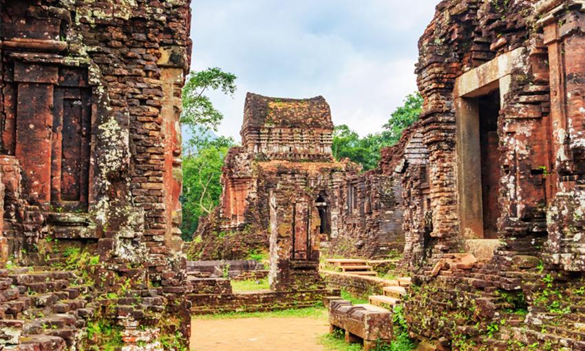 株式会社コープトラベル