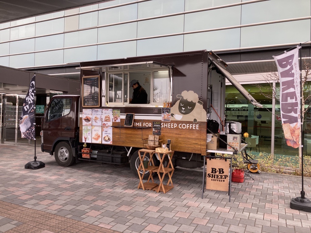 BB SHEEP COFFEE車体.jpg