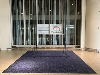Bicycle assembly area (international flights)