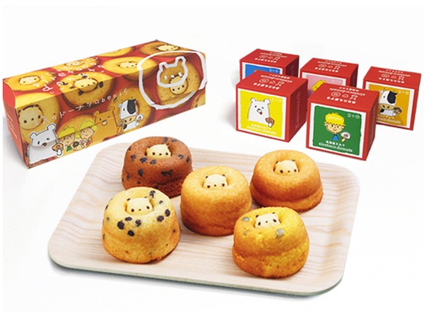 穴からクマゴロンが顔を出す｜シレトコドーナツ