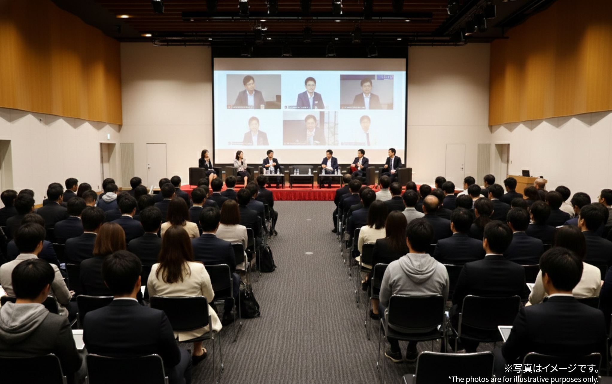 全館利用でビジネスの祭典を