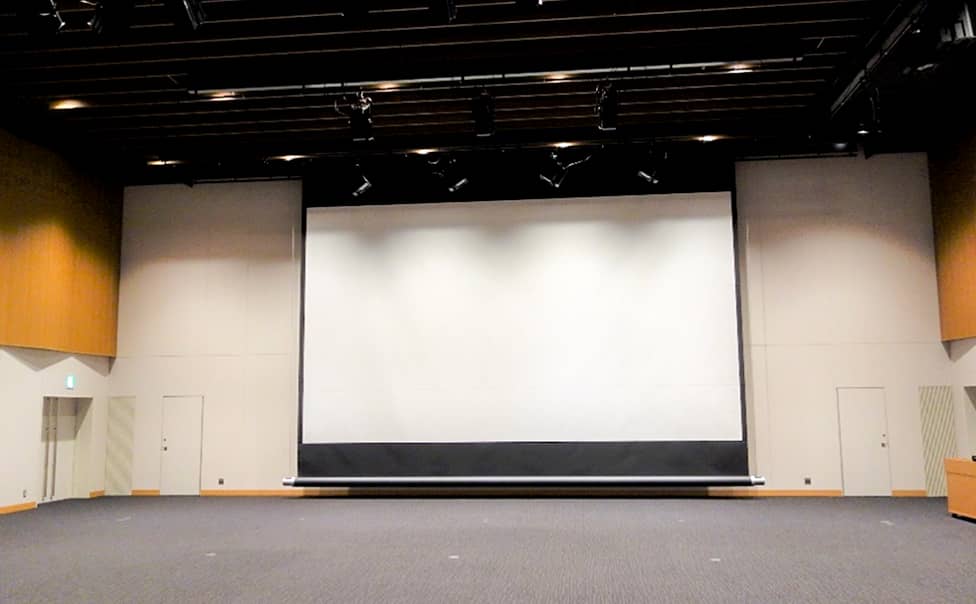 スクリーン（メインホール）