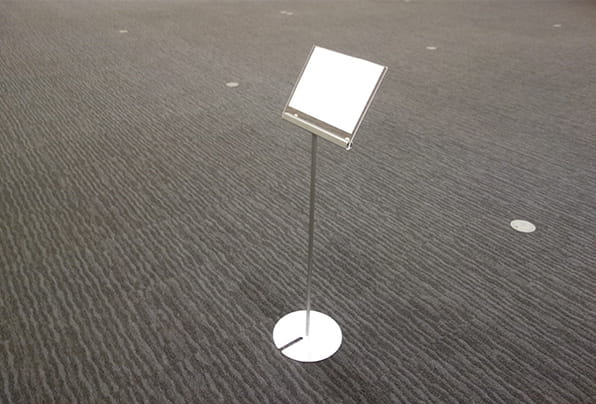 サインスタンド