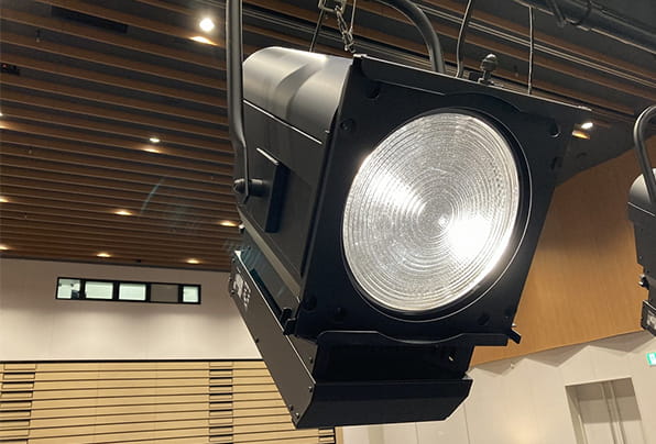 フレネルスポットライト