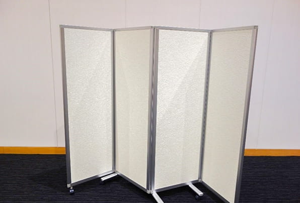 折りたたみパーテーション