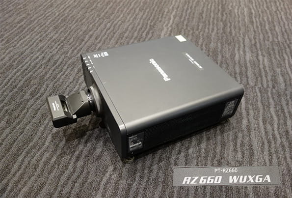 可動式DLPプロジェクター